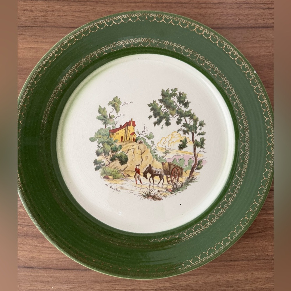 Triumph Green and Cream Scenic Dinner Plate with 22k gold accents (plated)